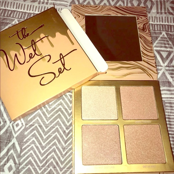 Kylie Cosmetics Other - Kylie Wet Set